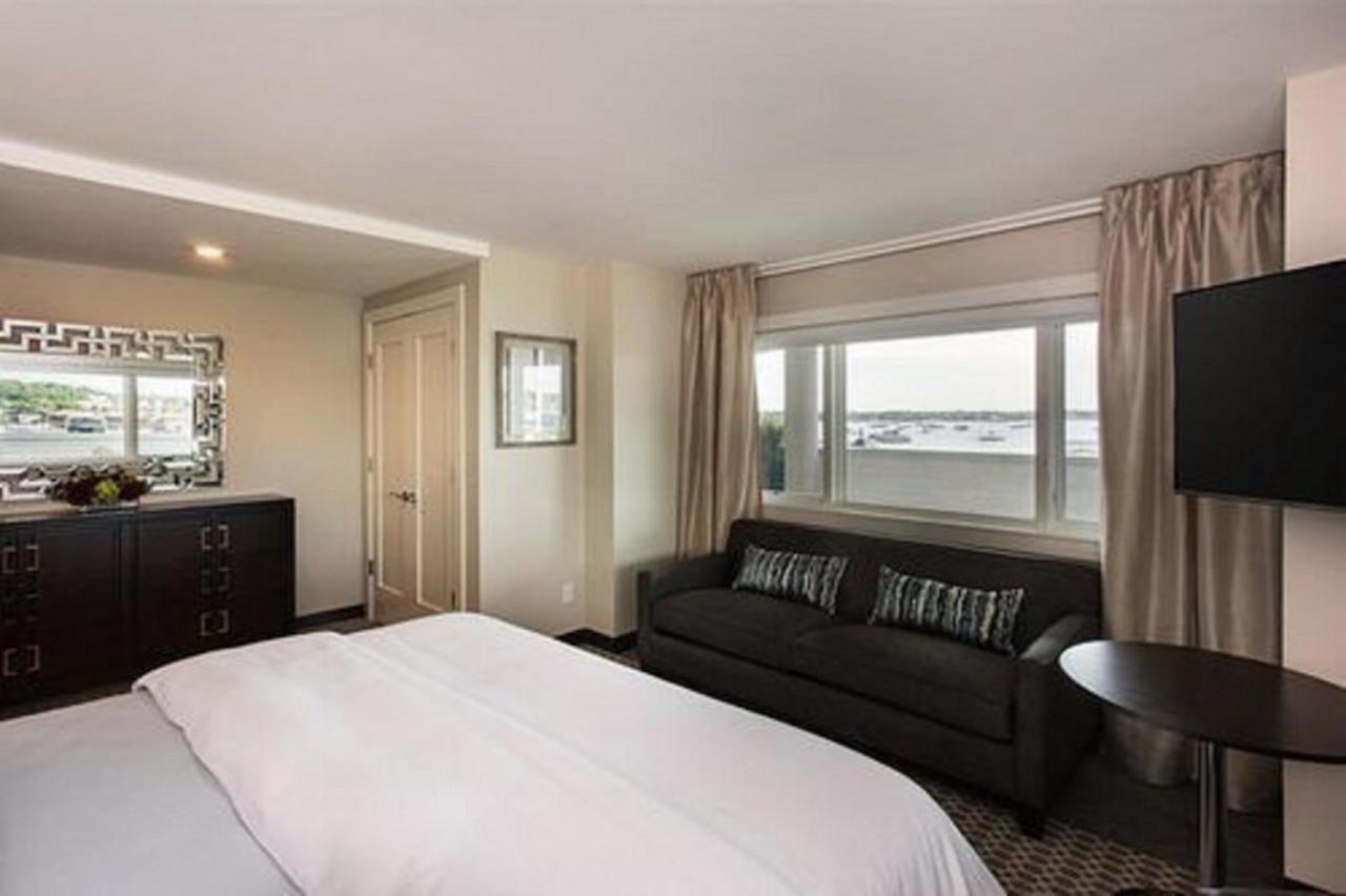 Knickerbocker Yacht Hotel Port Washington ภายนอก รูปภาพ